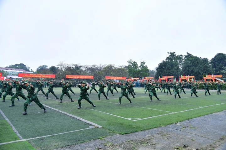 Bộ Sưu Tập Hình Ảnh Đẹp Về Bộ Đội Biên Phòng: Tài Liệu Tham Khảo Cho Người Yêu Lịch Sử Và Nhiếp Ảnh