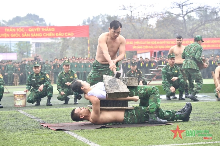 Bộ Sưu Tập Hình Ảnh Đẹp Về Bộ Đội Biên Phòng: Tài Liệu Tham Khảo Cho Người Yêu Lịch Sử Và Nhiếp Ảnh