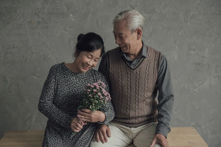 Bộ Sưu Tập Hình Ảnh Đẹp Về Vợ Chồng Già: Cảm Hứng, Ý Nghĩa Và Cách Sử Dụng Cho Mọi Đối Tượng Bộ Sưu Tập Hình Ảnh Đẹp Về Vợ Chồng Già: Cảm Hứng, Ý Nghĩa Và Cách Sử Dụng Cho Mọi Đối Tượng