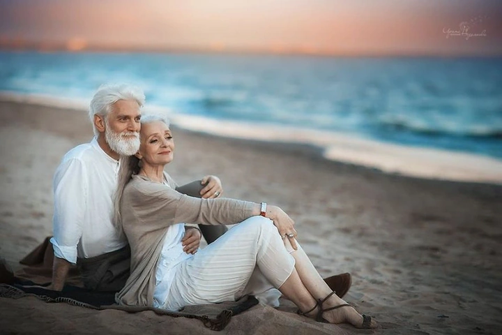 Bộ Sưu Tập Hình Ảnh Đẹp Về Vợ Chồng Già: Cảm Hứng, Ý Nghĩa Và Cách Sử Dụng Cho Mọi Đối Tượng Bộ Sưu Tập Hình Ảnh Đẹp Về Vợ Chồng Già: Cảm Hứng, Ý Nghĩa Và Cách Sử Dụng Cho Mọi Đối Tượng