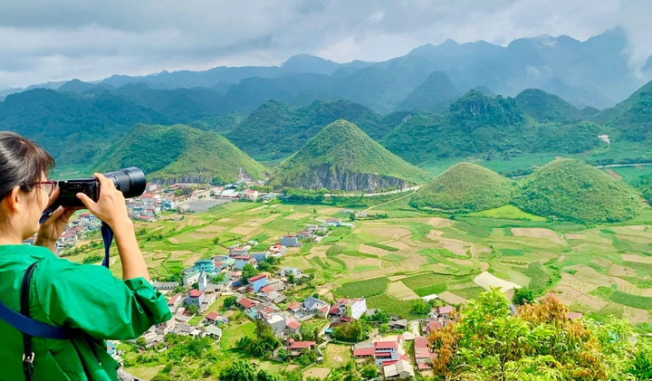 Bí Kíp Chụp Ảnh Đẹp Khi Du Lịch Một Mình – Hướng Dẫn Chi Tiết Cho Travel‑lover Cực Đam Mê