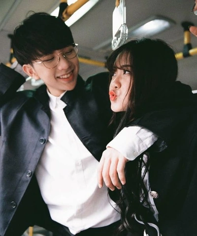 Ảnh Đôi Bạn Thân Nam Nữ: Bộ Sưu Tập Cute, Ý Nghĩa & Cách Tạo Dáng Đỉnh Cao Cho Người Trên Mạng Xã Hội Ảnh Đôi Bạn Thân Nam Nữ: Bộ Sưu Tập Cute, Ý Nghĩa & Cách Tạo Dáng Đỉnh Cao Cho Người Trên Mạng Xã Hội
