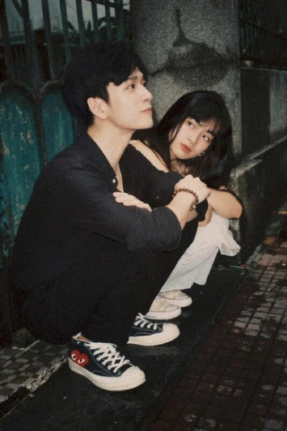 Ảnh Đôi Bạn Thân Nam Nữ: Bộ Sưu Tập Cute, Ý Nghĩa & Cách Tạo Dáng Đỉnh Cao Cho Người Trên Mạng Xã Hội Ảnh Đôi Bạn Thân Nam Nữ: Bộ Sưu Tập Cute, Ý Nghĩa & Cách Tạo Dáng Đỉnh Cao Cho Người Trên Mạng Xã Hội