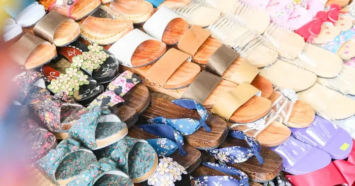 Tải Và Sử Dụng Hình Ảnh Đôi Guốc Miễn Phí Cho Designer & Blogger Từ Nguồn Stock Đến Guốc Gỗ Sài Gòn Tải Và Sử Dụng Hình Ảnh Đôi Guốc Miễn Phí Cho Designer & Blogger Từ Nguồn Stock Đến Guốc Gỗ Sài Gòn