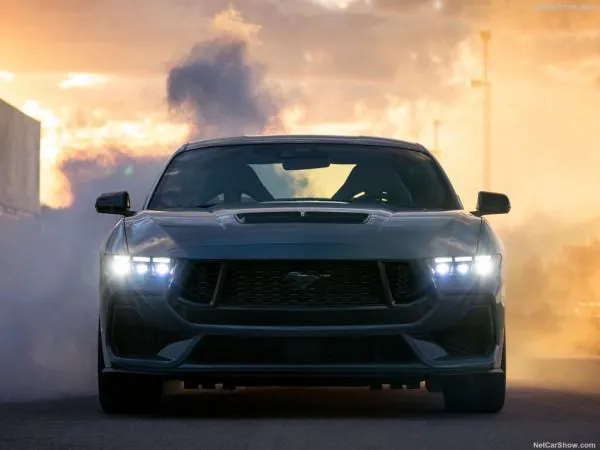Xem & Tải Hình Ảnh Ford Mustang Đẹp Nhất: Tổng Hợp Các Phiên Bản Từ Mustang Gt Đến Mach-e Cho Người Yêu Xe