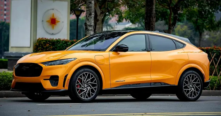 Xem & Tải Hình Ảnh Ford Mustang Đẹp Nhất: Tổng Hợp Các Phiên Bản Từ Mustang Gt Đến Mach-e Cho Người Yêu Xe
