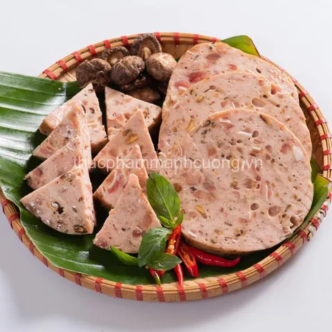 Tổng Hợp Hình Ảnh Giò Tai Và Công Thức Làm Giòn Sật Từ Tai Heo Cho Người Nội Trợ