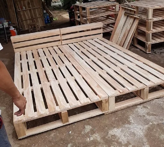 Chiêm Ngưỡng Hình Ảnh Giường Pallet Thịnh Hành Dành Cho Phòng Ngủ Hiện Đại Từ Mẫu Gỗ Thông Đến Kiểu Lắp Ghép Chiêm Ngưỡng Hình Ảnh Giường Pallet Thịnh Hành Dành Cho Phòng Ngủ Hiện Đại Từ Mẫu Gỗ Thông Đến Kiểu Lắp Ghép