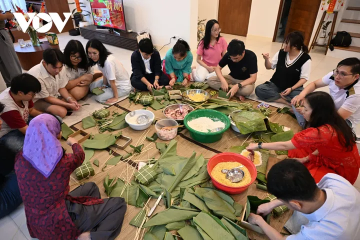 Tổng Hợp Hình Ảnh Gói Bánh Ý Nghĩa Dành Cho Người Yêu Văn Hóa Cùng Không Khí Sum Vầy Tổng Hợp Hình Ảnh Gói Bánh Ý Nghĩa Dành Cho Người Yêu Văn Hóa Cùng Không Khí Sum Vầy