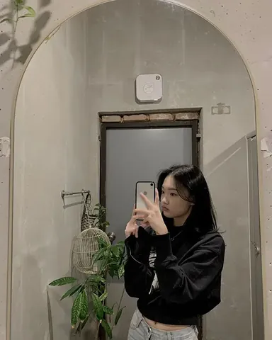 Hướng Dẫn Chụp Hình Ảnh Gương Đẹp Cho Nam Và Nữ Với Các Kiểu Tạo Dáng Hướng Dẫn Chụp Hình Ảnh Gương Đẹp Cho Nam Và Nữ Với Các Kiểu Tạo Dáng