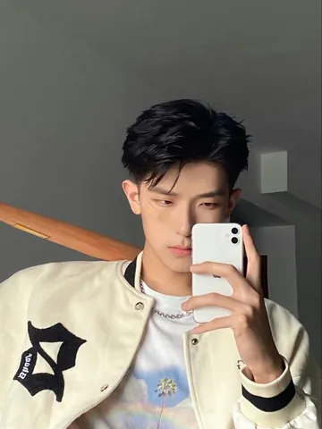 Hướng Dẫn Chụp Hình Ảnh Gương Đẹp Cho Nam Và Nữ Với Các Kiểu Tạo Dáng Hướng Dẫn Chụp Hình Ảnh Gương Đẹp Cho Nam Và Nữ Với Các Kiểu Tạo Dáng