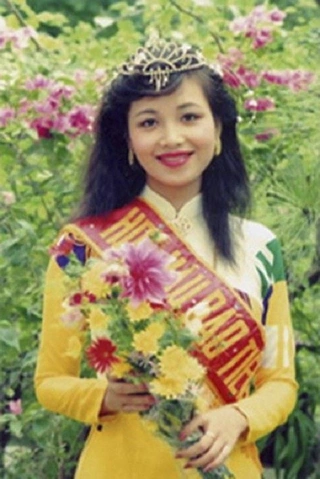 Khám Phá Hình Ảnh Hoa Hậu Việt Nam Qua Các Thời Kỳ: Bộ Sưu Tập Đầy Màu Sắc Cho Người Yêu Lịch Sử Sắc Đẹp