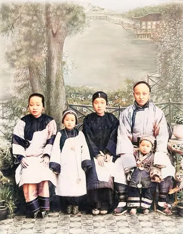 Khám Phá Hình Ảnh Hoàng Đế Lịch Sử Và Nghệ Thuật: Chân Dung Nhà Thanh & Hình Nền Cho Người Yêu Lịch Sử Khám Phá Hình Ảnh Hoàng Đế Lịch Sử Và Nghệ Thuật: Chân Dung Nhà Thanh & Hình Nền Cho Người Yêu Lịch Sử