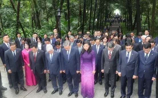 Hình Ảnh Hội Việt Nam Cách Mạng Thanh Niên: Lịch Sử, Tầm Quan Trọng & Bộ Sưu Tập Độc Đáo Cho Nhà Nghiên Cứu