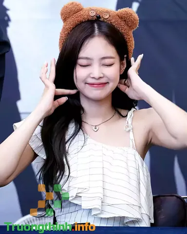 Khám Phá Bộ Sưu Tập Hình Ảnh Jennie Cute Của Jennie Blackpink Dành Cho Fan K-pop: Từ Ảnh Selfie Đến Hình Nền Aesthetic Khám Phá Bộ Sưu Tập Hình Ảnh Jennie Cute Của Jennie Blackpink Dành Cho Fan K-pop: Từ Ảnh Selfie Đến Hình Nền Aesthetic