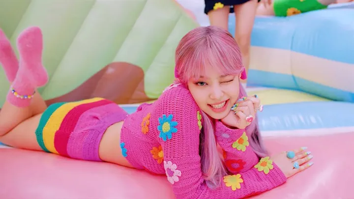 Khám Phá Bộ Sưu Tập Hình Ảnh Jennie Cute Của Jennie Blackpink Dành Cho Fan K-pop: Từ Ảnh Selfie Đến Hình Nền Aesthetic Khám Phá Bộ Sưu Tập Hình Ảnh Jennie Cute Của Jennie Blackpink Dành Cho Fan K-pop: Từ Ảnh Selfie Đến Hình Nền Aesthetic