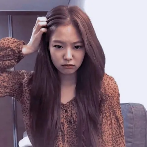 Khám Phá Bộ Sưu Tập Hình Ảnh Jennie Cute Của Jennie Blackpink Dành Cho Fan K-pop: Từ Ảnh Selfie Đến Hình Nền Aesthetic Khám Phá Bộ Sưu Tập Hình Ảnh Jennie Cute Của Jennie Blackpink Dành Cho Fan K-pop: Từ Ảnh Selfie Đến Hình Nền Aesthetic