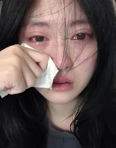 Tải Hình Ảnh Khóc Đẹp Bộ Sưu Tập Ảnh Dành Cho Người Dùng Muốn Thể Hiện Tâm Trạng Kèm Ảnh Buồn, Cô Đơn Tải Hình Ảnh Khóc Đẹp Bộ Sưu Tập Ảnh Dành Cho Người Dùng Muốn Thể Hiện Tâm Trạng Kèm Ảnh Buồn, Cô Đơn