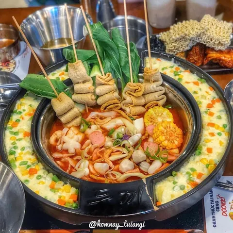 Chiêm Ngưỡng Hình Ảnh Lẩu Tokbokki Cho Thực Khách Qua Các Kiểu Buffet Và Tự Nấu Chiêm Ngưỡng Hình Ảnh Lẩu Tokbokki Cho Thực Khách Qua Các Kiểu Buffet Và Tự Nấu