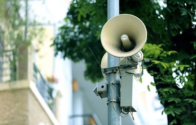Chiêm Ngưỡng Hình Ảnh Và Sứ Mệnh Lịch Sử Của Loa Phường Qua Cột Treo Cho Cư Dân Đô Thị