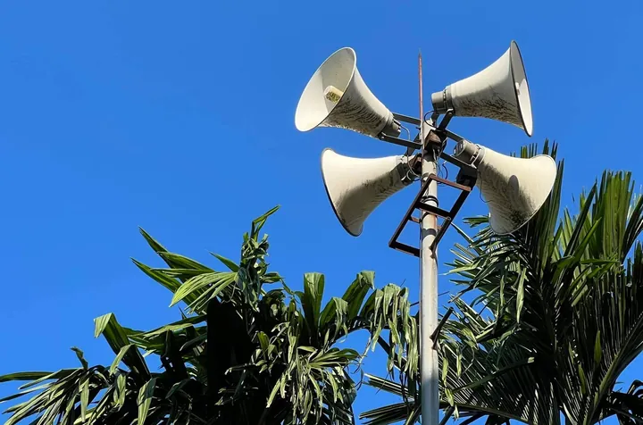 Chiêm Ngưỡng Hình Ảnh Và Sứ Mệnh Lịch Sử Của Loa Phường Qua Cột Treo Cho Cư Dân Đô Thị