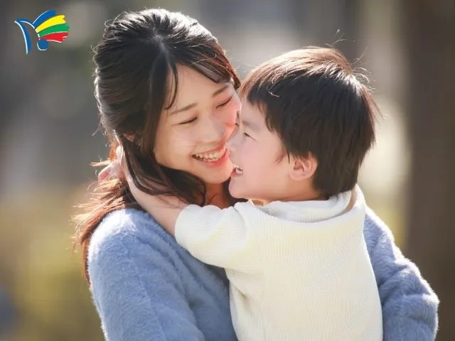 Tổng Hợp Các Biểu Đạt Nghệ Thuật Và Hình Ảnh Trực Quan Về Hình Ảnh Lòng Mẹ Cho Độc Giả Yêu Thương Mẹ Qua Thơ, Ca Khúc Và Ảnh Ngày Của Mẹ