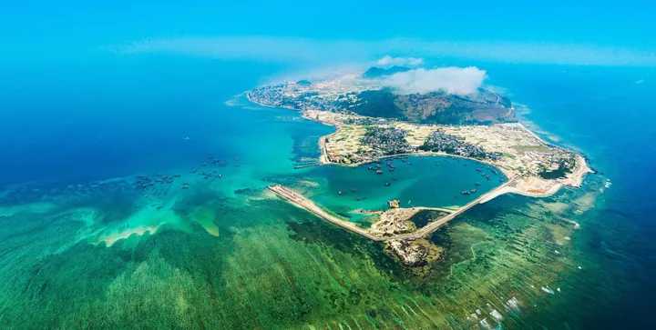 Chiêm Ngưỡng Hình Ảnh Vẻ Đẹp Thiên Nhiên Và Địa Điểm Check-in Qua Những Góc Ảnh Đảo Lý Sơn Dành Cho Du Khách Chiêm Ngưỡng Hình Ảnh Vẻ Đẹp Thiên Nhiên Và Địa Điểm Check-in Qua Những Góc Ảnh Đảo Lý Sơn Dành Cho Du Khách