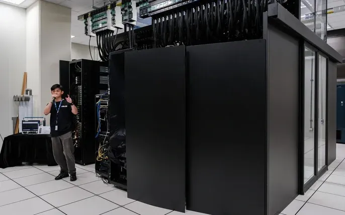 Tổng Hợp Hình Ảnh Máy Chủ (rack, Tower) Dành Cho Doanh Nghiệp
