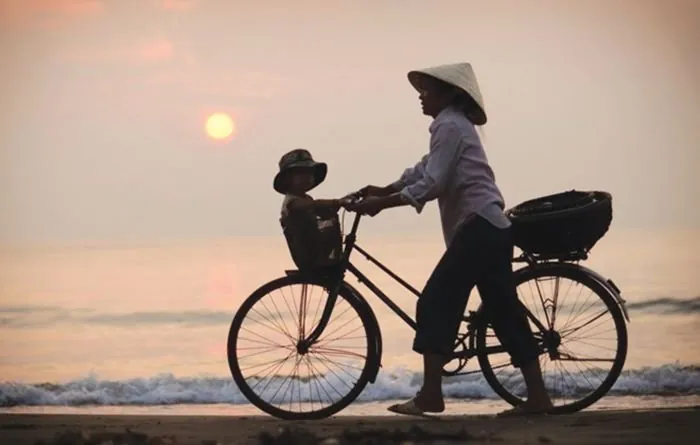 Phân Tích Hình Ảnh Mẹ Quê (hình Tượng) Trong Bài Thơ "mẹ Quê" Của Nguyễn Minh Quang Dành Cho Học Sinh Phân Tích Hình Ảnh Mẹ Quê (hình Tượng) Trong Bài Thơ "mẹ Quê" Của Nguyễn Minh Quang Dành Cho Học Sinh