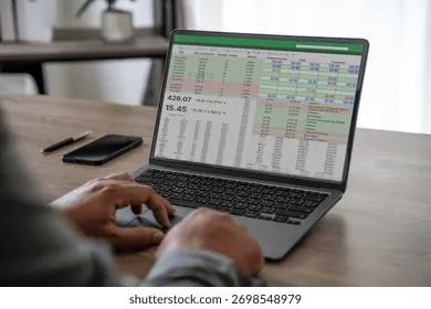 Hướng Dẫn Chèn Hình Ảnh Vào Ô Microsoft Excel Cho Người Dùng: Từ Ảnh Máy Tính Đến Ảnh Web