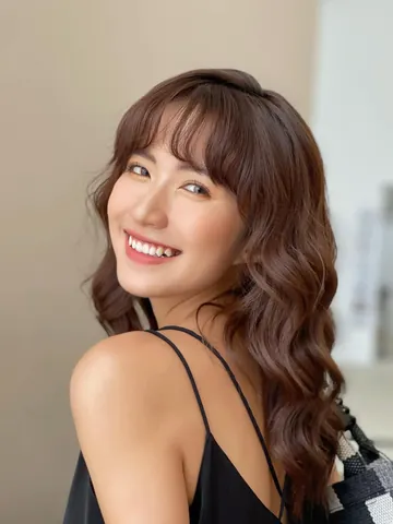 Chiêm Ngưỡng Hình Ảnh Mới Nhất Của Diễn Viên Ngọc Huyền Dành Cho Fan: Từ Ảnh Cưới Đến Ảnh Nhan Sắc Chiêm Ngưỡng Hình Ảnh Mới Nhất Của Diễn Viên Ngọc Huyền Dành Cho Fan: Từ Ảnh Cưới Đến Ảnh Nhan Sắc