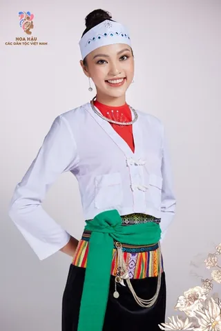 Chiêm Ngưỡng Hình Ảnh Người Mường Cho Người Yêu Văn Hóa Qua Trang Phục Và Nhà Sàn Truyền Thống