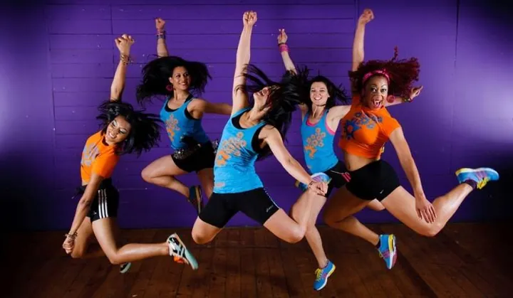 Tải Xuống Hình Ảnh Nhảy Zumba: Tổng Hợp Ảnh, Vector Và Png Cho Nhà Thiết Kế Và Người Yêu Fitness