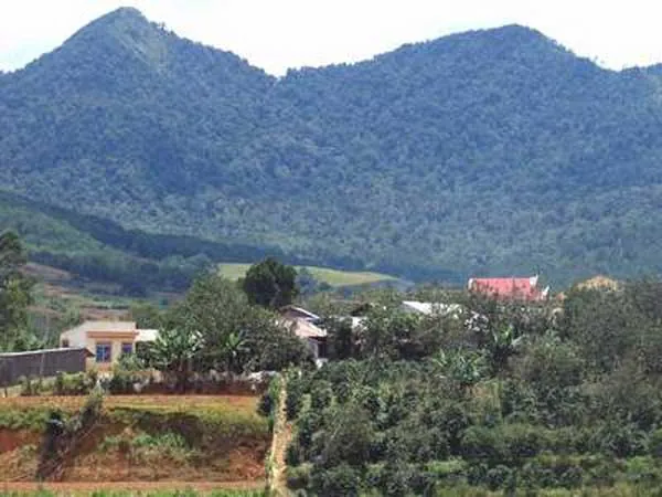 Chiêm Ngưỡng Hình Ảnh Núi Langbiang Cho Du Khách: Từ Nóc Nhà Đà Lạt Đến Cụm Núi Ông - Núi Bà Chiêm Ngưỡng Hình Ảnh Núi Langbiang Cho Du Khách: Từ Nóc Nhà Đà Lạt Đến Cụm Núi Ông - Núi Bà