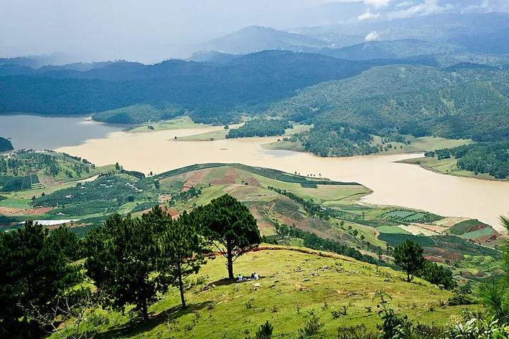 Chiêm Ngưỡng Hình Ảnh Núi Langbiang Cho Du Khách: Từ Nóc Nhà Đà Lạt Đến Cụm Núi Ông - Núi Bà Chiêm Ngưỡng Hình Ảnh Núi Langbiang Cho Du Khách: Từ Nóc Nhà Đà Lạt Đến Cụm Núi Ông - Núi Bà