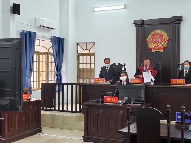Tổng Hợp Hình Ảnh Phiên Tòa Thực Tế: Xem Ảnh Bên Trong Và Cổng Tòa Cho Độc Giả