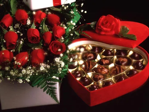 Tổng Hợp Hình Ảnh Quà Valentine Đẹp, Ngọt Ngào Cho Người Yêu Kèm Hình Ảnh Hộp Quà, Gối Ôm