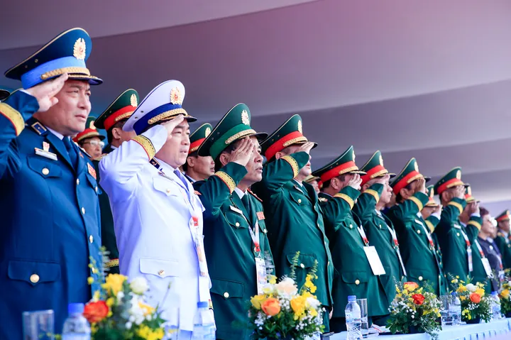 Khám Phá Hình Ảnh Quốc Phòng Việt Nam Ý Nghĩa Dành Cho Độc Giả: Từ Ảnh Triển Lãm Đến Tranh Cổ Động Khám Phá Hình Ảnh Quốc Phòng Việt Nam Ý Nghĩa Dành Cho Độc Giả: Từ Ảnh Triển Lãm Đến Tranh Cổ Động