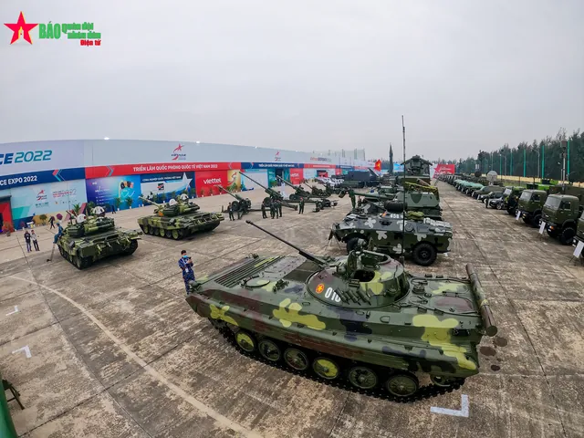 Khám Phá Hình Ảnh Quốc Phòng Việt Nam Ý Nghĩa Dành Cho Độc Giả: Từ Ảnh Triển Lãm Đến Tranh Cổ Động Khám Phá Hình Ảnh Quốc Phòng Việt Nam Ý Nghĩa Dành Cho Độc Giả: Từ Ảnh Triển Lãm Đến Tranh Cổ Động