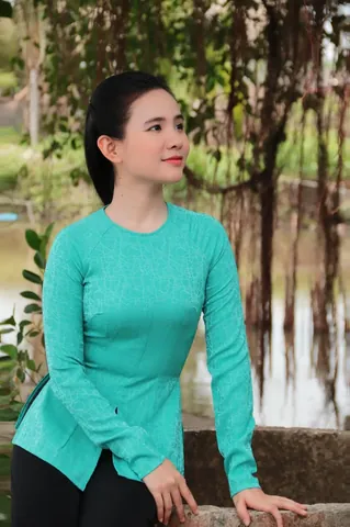 Tổng Hợp Hình Ảnh Quỳnh Trang: Album Ảnh Đẹp Diễn Viên Trang Mây (chang Mây), Ca Sĩ Thân Nguyễn Thùy Trang Và Con Gái Công Lý