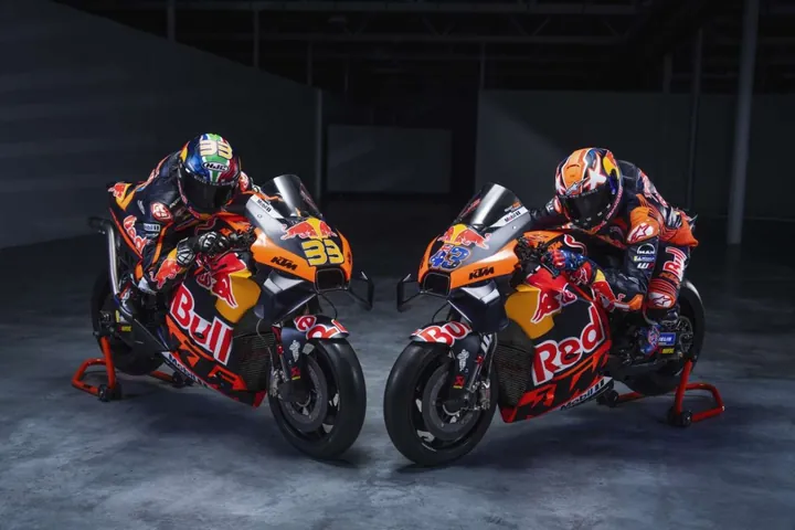 Tải Xuống Hình Ảnh Red Bull, Logo Và Vector Miễn Phí Cho Designer Và Người Dùng