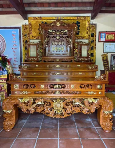 Xem Hình Ảnh Sập Thờ Đẹp Và Chuẩn Phong Thủy Cho Không Gian Thờ Gia Đình Việt