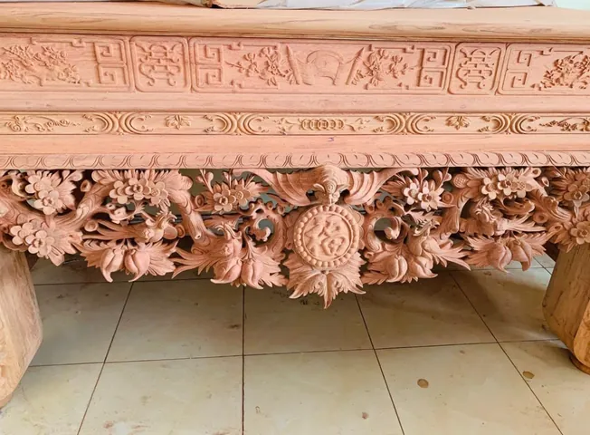 Xem Hình Ảnh Sập Thờ Đẹp Và Chuẩn Phong Thủy Cho Không Gian Thờ Gia Đình Việt
