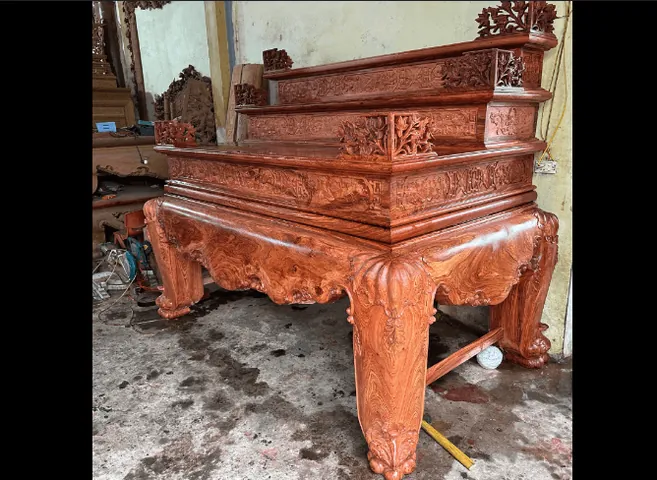 Xem Hình Ảnh Sập Thờ Đẹp Và Chuẩn Phong Thủy Cho Không Gian Thờ Gia Đình Việt