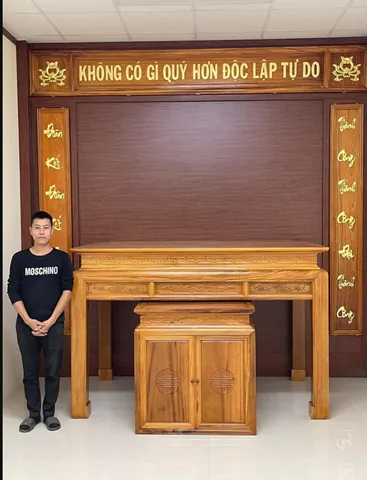 Xem Hình Ảnh Sập Thờ Đẹp Và Chuẩn Phong Thủy Cho Không Gian Thờ Gia Đình Việt