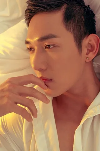 Xem Và Tải Hình Ảnh Song Luân: Bộ Sưu Tập Ảnh Đời Thường, Visual Điển Trai Cho Fan Hâm Mộ