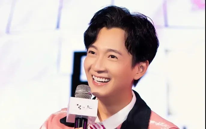 Xem Và Tải Hình Ảnh Song Luân: Bộ Sưu Tập Ảnh Đời Thường, Visual Điển Trai Cho Fan Hâm Mộ