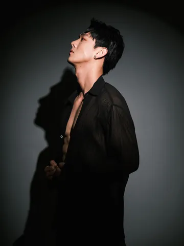 Xem Và Tải Hình Ảnh Song Luân: Bộ Sưu Tập Ảnh Đời Thường, Visual Điển Trai Cho Fan Hâm Mộ