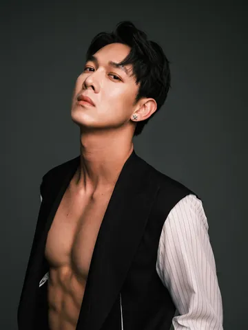 Xem Và Tải Hình Ảnh Song Luân: Bộ Sưu Tập Ảnh Đời Thường, Visual Điển Trai Cho Fan Hâm Mộ