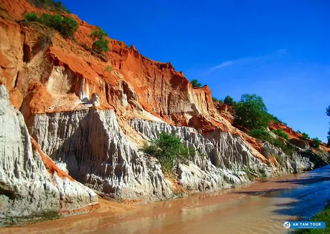 Khám Phá Hình Ảnh Suối Đẹp Tại Việt Nam Dành Cho Người Yêu Thiên Nhiên Và Nhiếp Ảnh